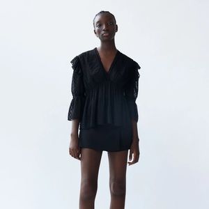 Zara swiss dot top size Small